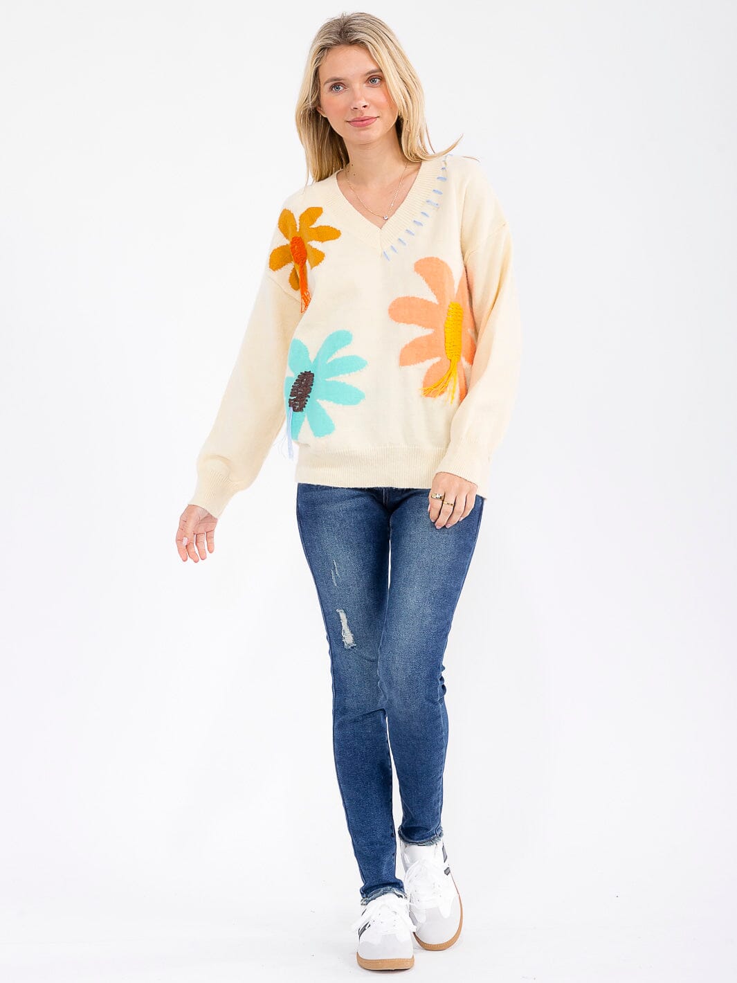 WOMEN'S LONG SLEEVE V-NECK FLORAL PRINT PULLOVER SWEATER