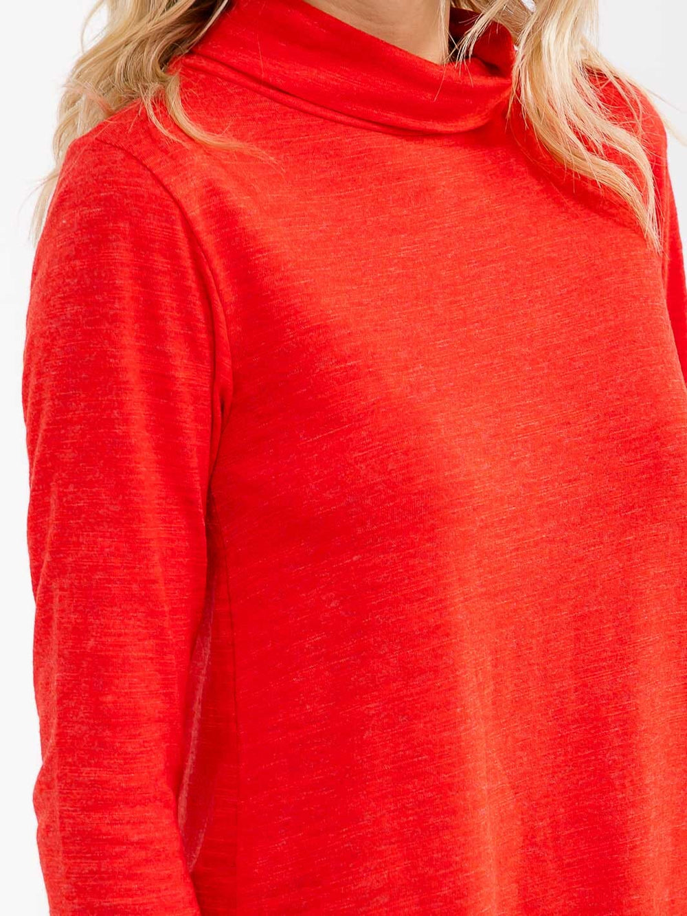 WOMEN'S LONG SLEEVE TURTLE NECK HIGH-LOW TOP
