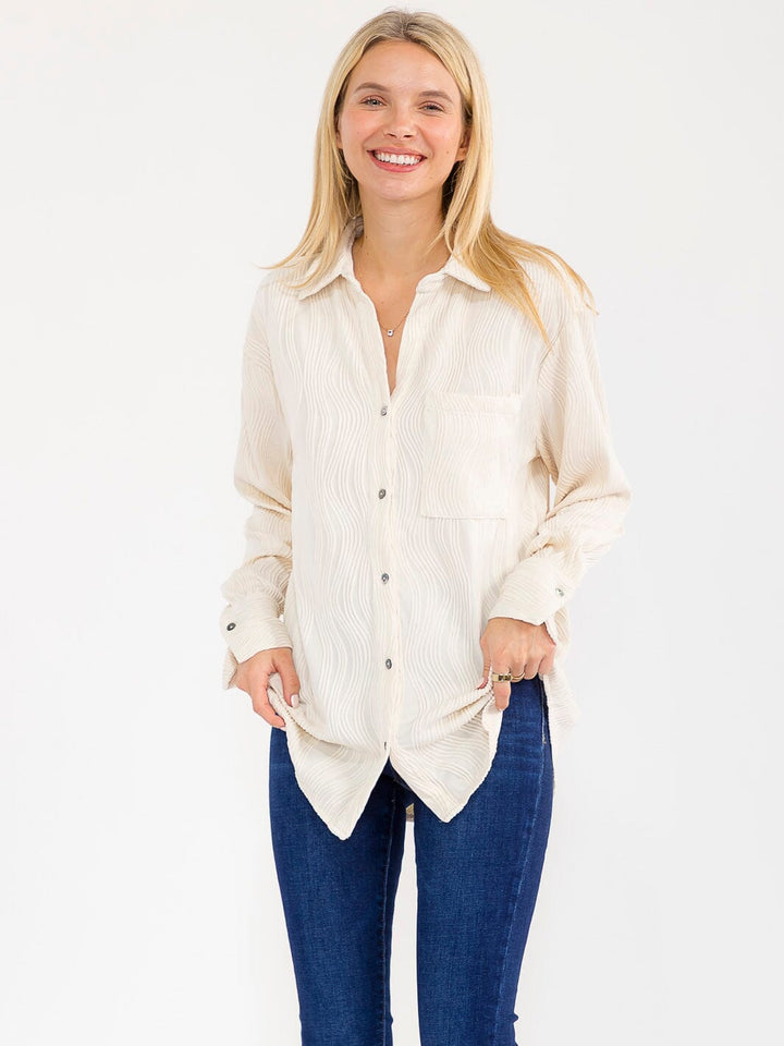 WOMEN'S LONG SLEEVE BUTTON UP FRONT POCKETS DETAILED BLOUSE