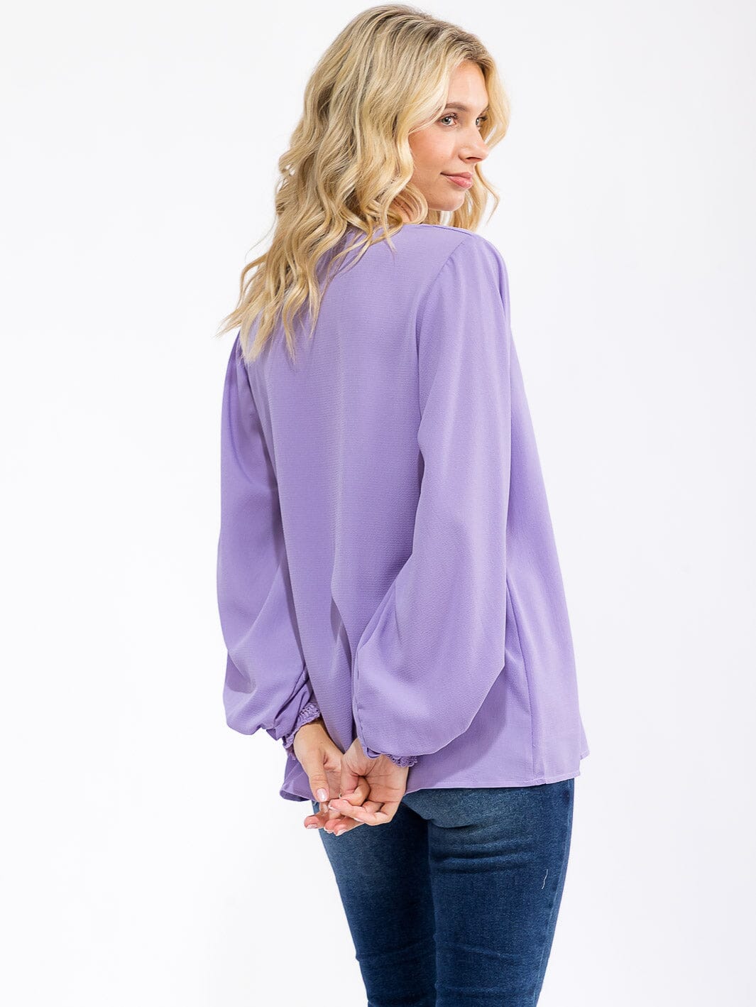 WOMEN'S LONG SLEEVE V-NECK CROCHET DETAILED LOOSE FIT BLOUSE