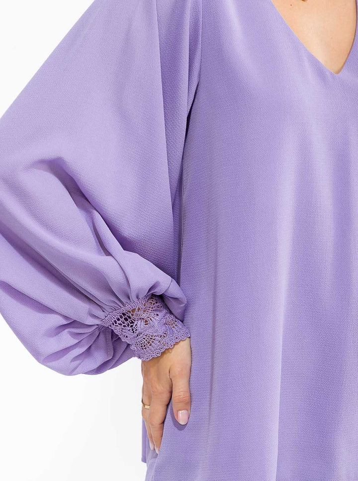 WOMEN'S LONG SLEEVE V-NECK CROCHET DETAILED LOOSE FIT BLOUSE