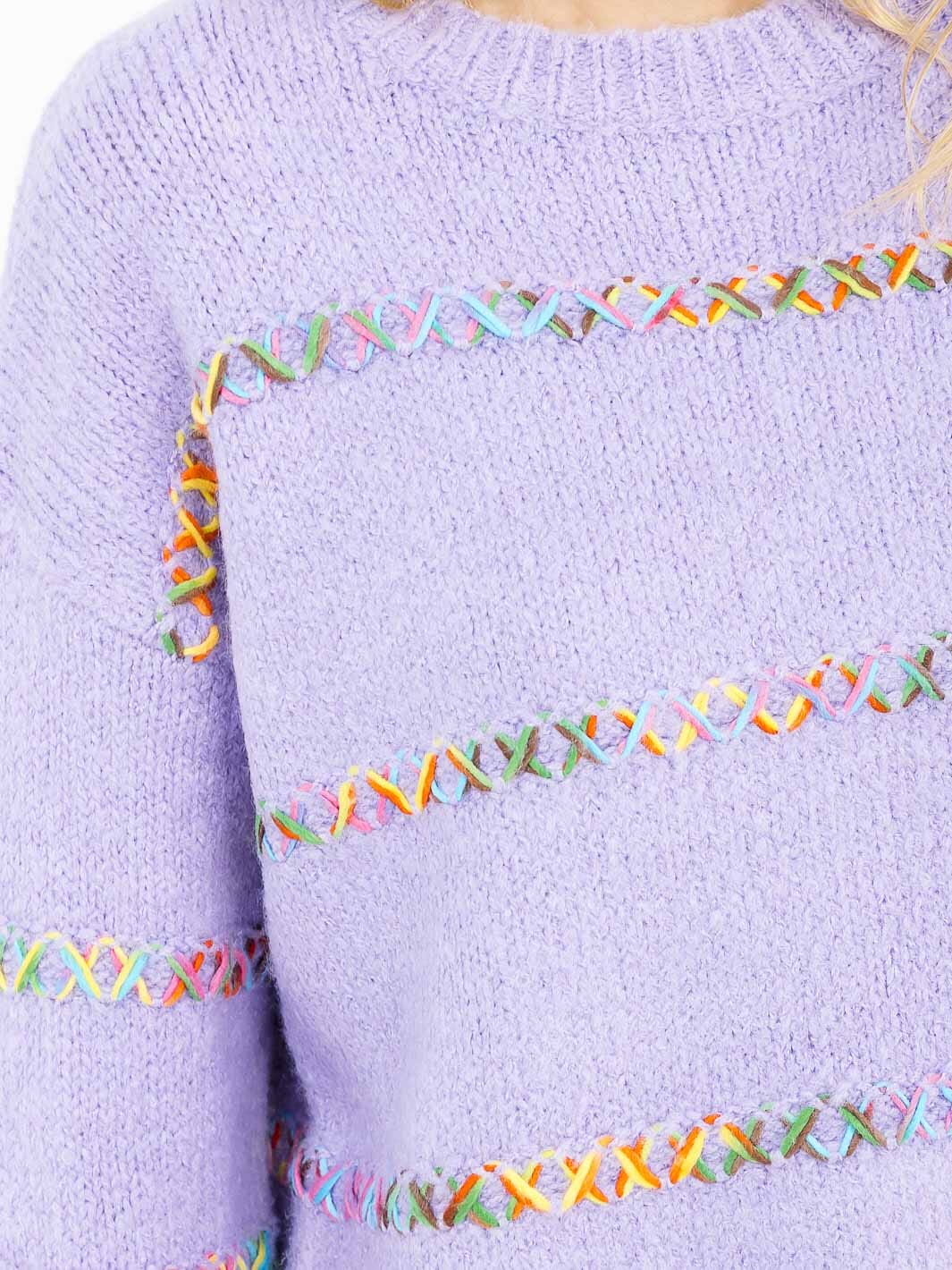 WOMEN'S LONG SLEEVE KNIT DETAILED PULLOVER SWEATER