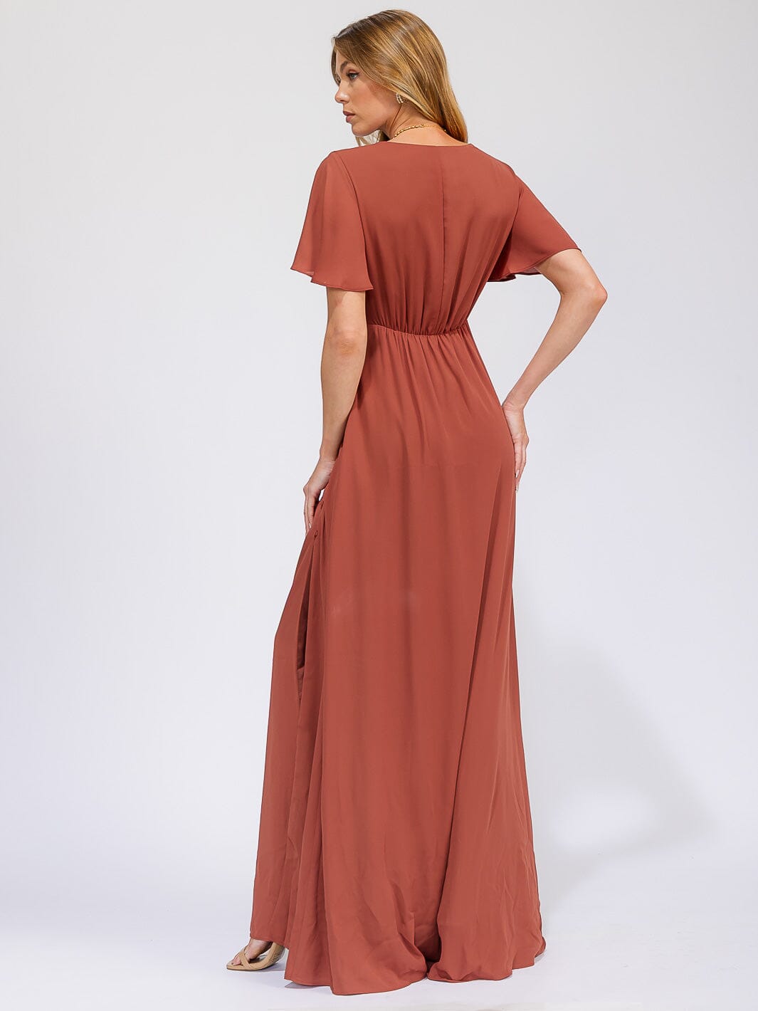 WOMEN'S SHORT SLEEVE SURPLICE FRONT SLIT MAXI GOWN DRESS
