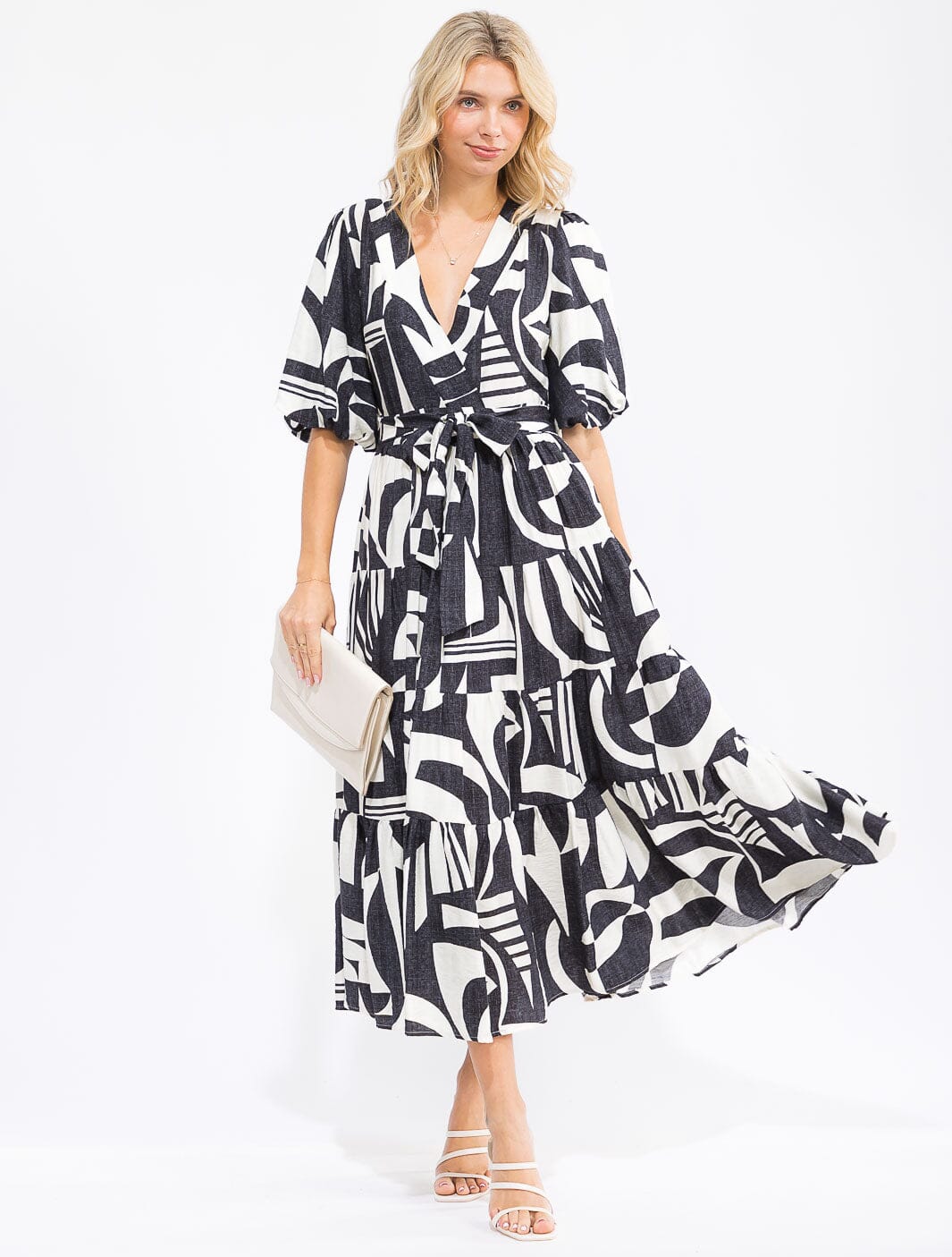 WOMEN'S SHORT PUFF SLEEVE ELASTIC WAIST SURPLICE SELF TIE TIERED PRINT MAXI DRESS