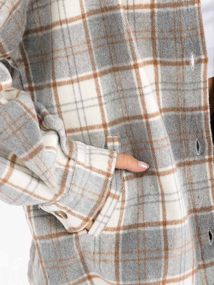 WOMEN'S LONG SLEEVE BUTTON UP FRONT POCKETS BACK PLAID SHACKET