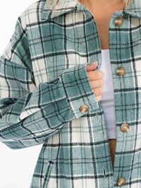 WOMEN'S LONG SLEEVE BUTTON UP FRONT POCKETS BACK PLAID SHACKET