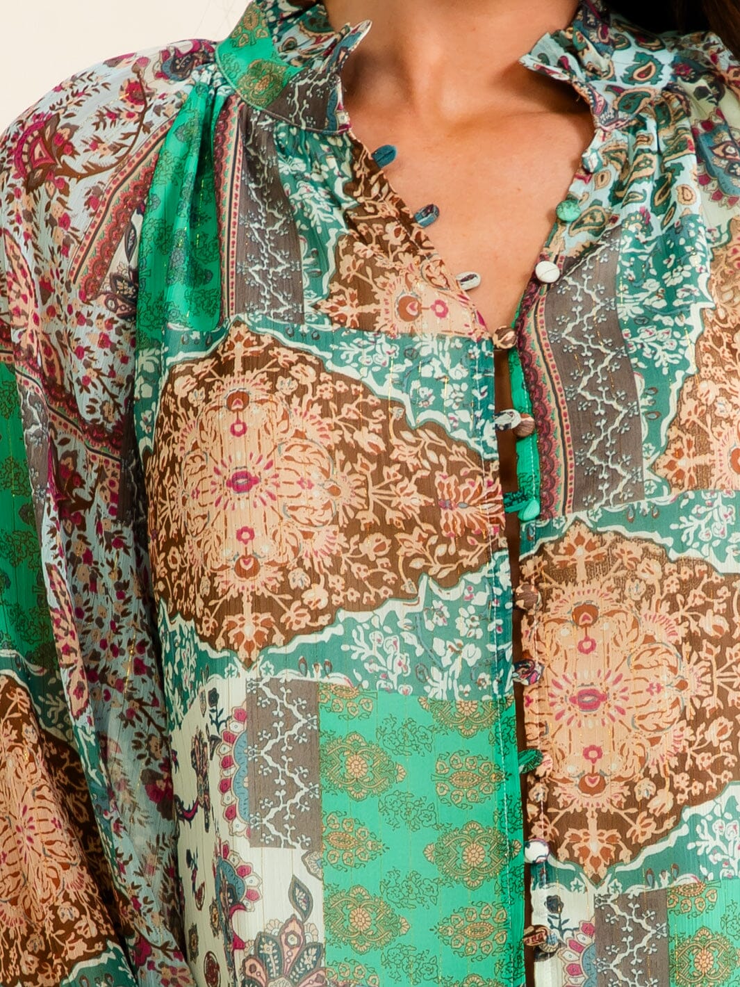 ENTRO WOMEN'S LONG SLEEVE V-NECK BUTTON UP MULTI PRINT BLOUSE