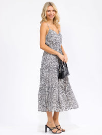 WOMEN'S SLEEVELESS V-NECK ELASTIC WAIST TIERED ANIMAL PRINT MAXI DRESS
