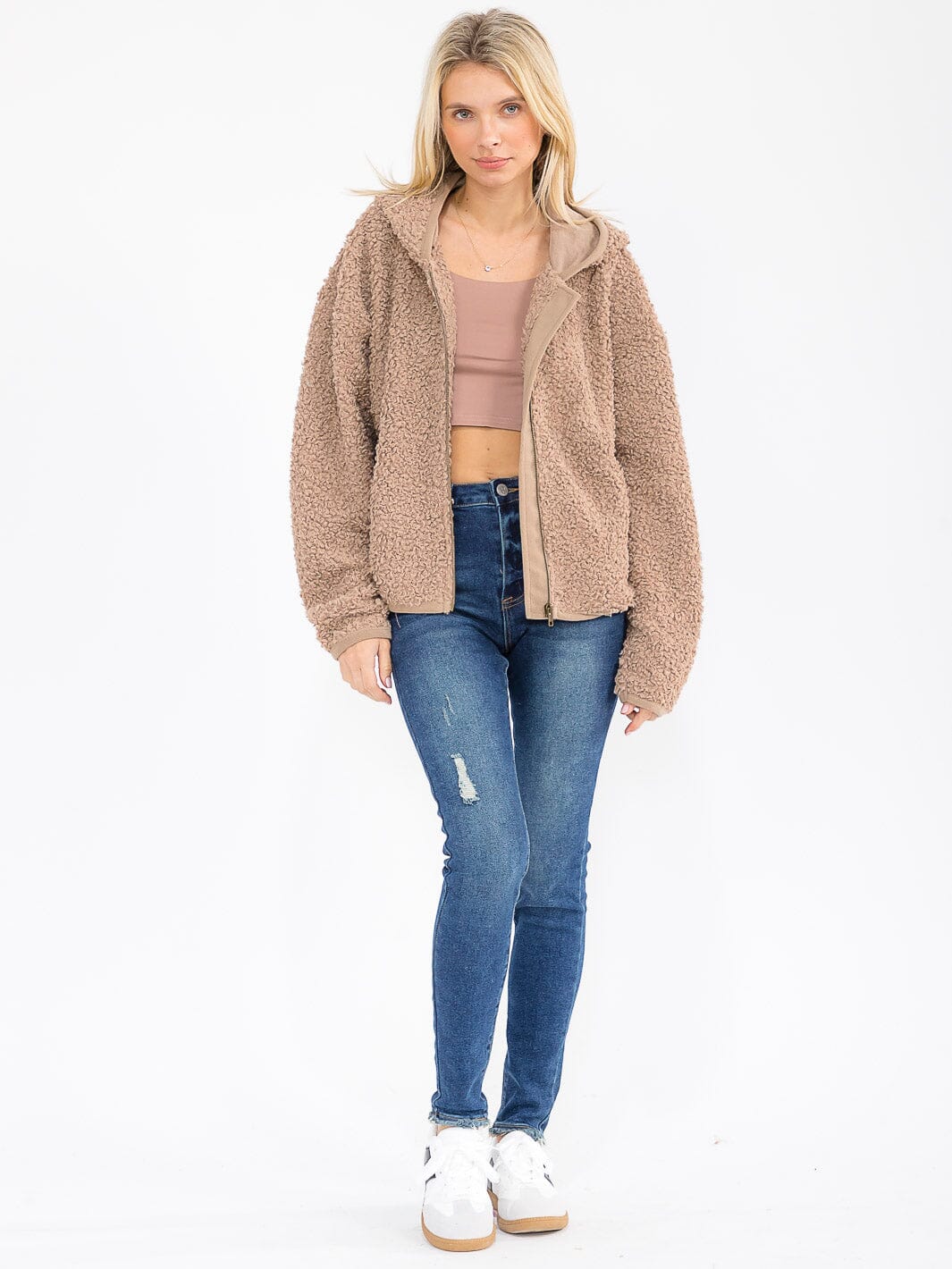 WOMEN'S LONG SLEEVE ZIPPER CLOSURE FRONT POCKETS HOODED SHERPA JACKET