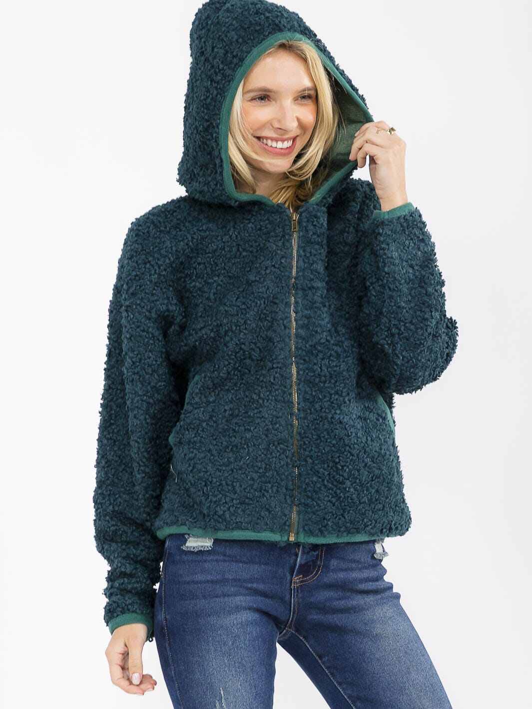 WOMEN'S LONG SLEEVE ZIPPER CLOSURE FRONT POCKETS HOODED SHERPA JACKET