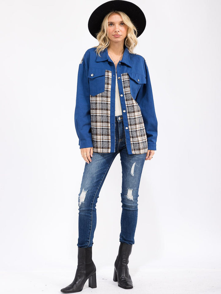 WOMEN'S LONG SLEEVE FRONT POCKETS BUTTON CLOSURE PLAID DENIM JACKET