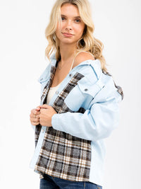 WOMEN'S LONG SLEEVE FRONT POCKETS BUTTON CLOSURE PLAID DENIM JACKET