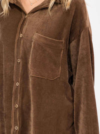 WOMEN'S LONG SLEEVE FRONT POCKET BUTTON UP OVERSIED CORDUROY TOP