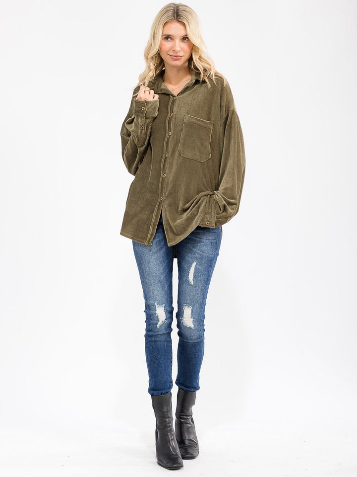 WOMEN'S LONG SLEEVE FRONT POCKET BUTTON UP OVERSIED CORDUROY TOP