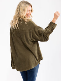 WOMEN'S LONG SLEEVE FRONT POCKET BUTTON UP OVERSIED CORDUROY TOP