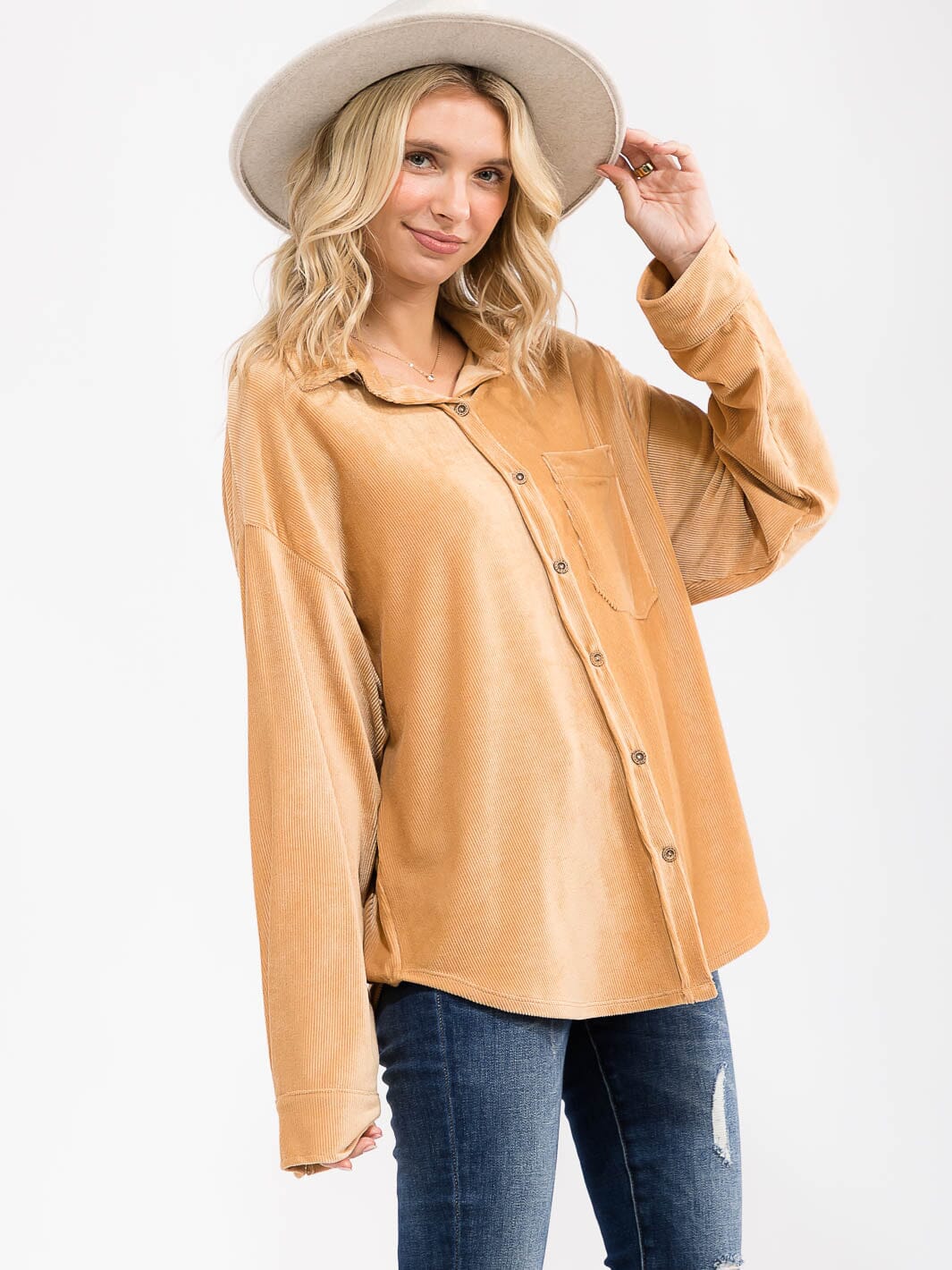 WOMEN'S LONG SLEEVE FRONT POCKET BUTTON UP OVERSIED CORDUROY TOP
