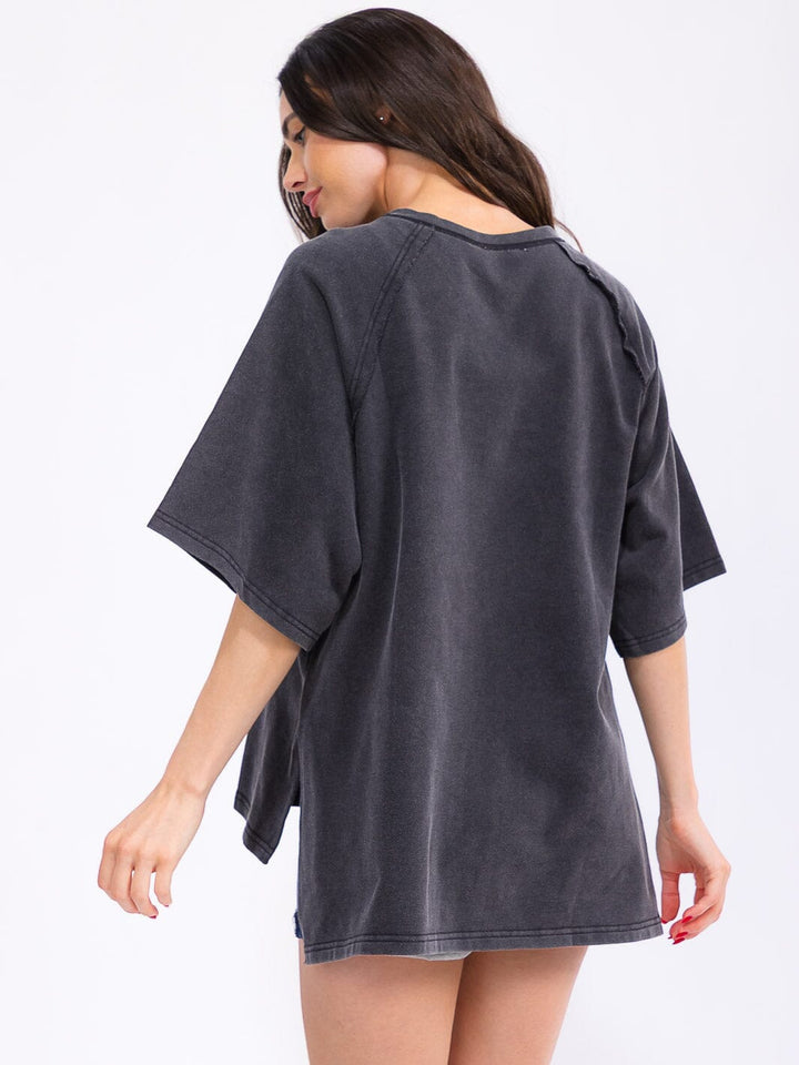 WOMEN'S SHORT SLEEVE LOOSE FIT HIGH-LOW GRAPHIC TOP