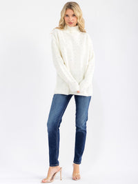WOMEN'S LONG SLEEVE TURTLE NECK STUDS DETAILED PULLOVER SWEATER