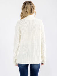 WOMEN'S LONG SLEEVE TURTLE NECK STUDS DETAILED PULLOVER SWEATER