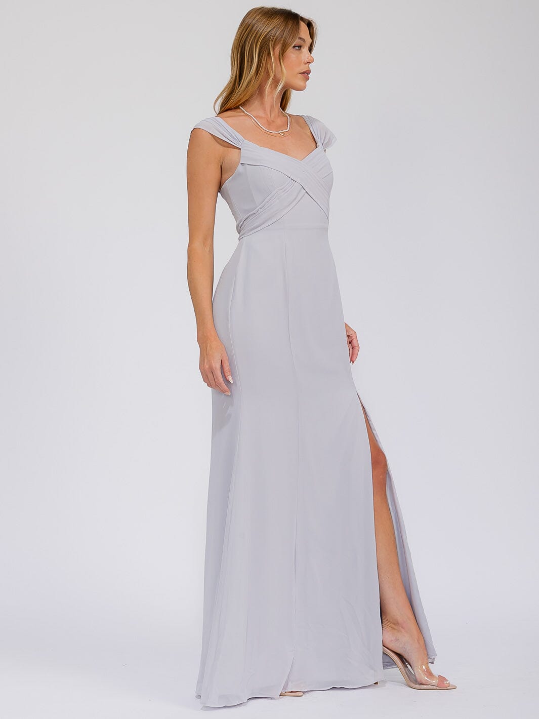 WOMEN'S SLEEVELESS DETAILED FRONT SLIT MAXI GOWN DRESS