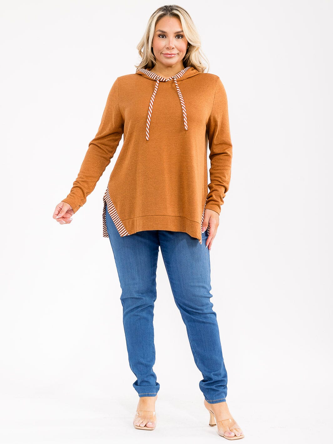 PLUS SIZE LONG SLEEVE HOODED TOP