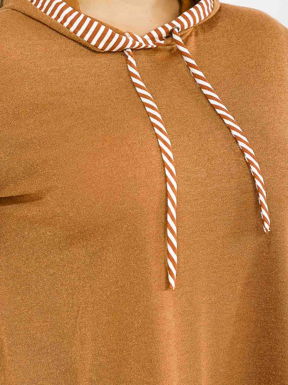 PLUS SIZE LONG SLEEVE HOODED TOP