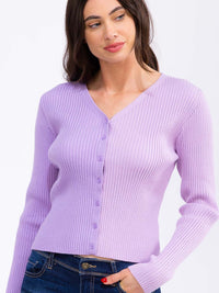WOMEN'S LONG SLEEVE V-NECK BUTTON UP COLORBLOCK RIBBED TOP