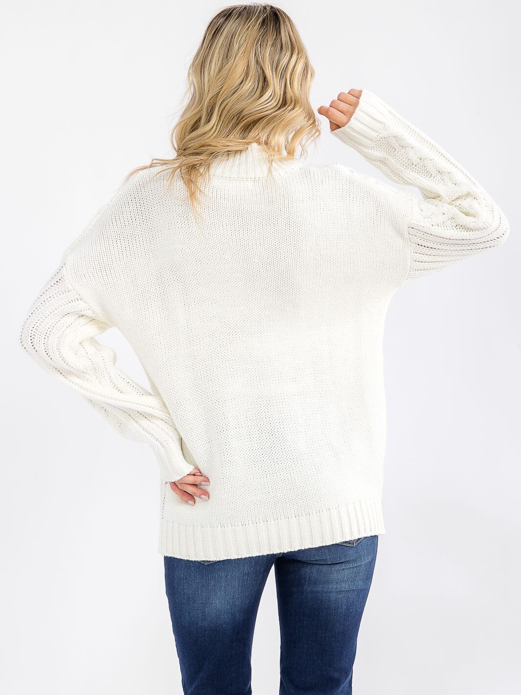 WOMEN'S LONG SLEEVE DETAILED KNIT PULLOVER SWEATER