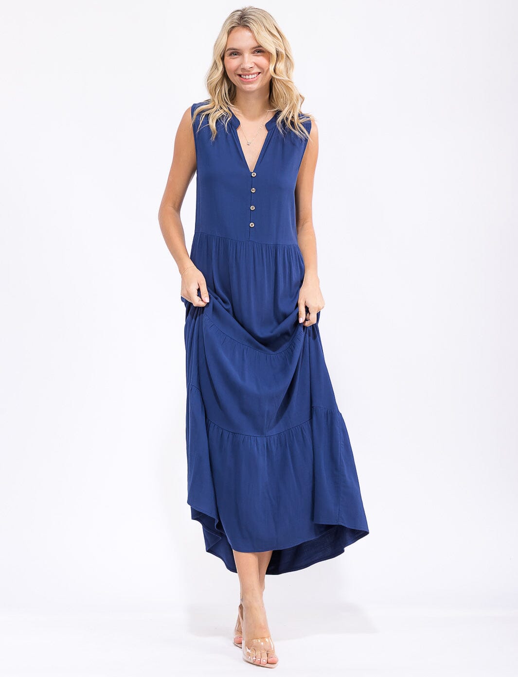 WOMEN'S SLEEVELESS V-NECK BUTTON UP TIERED MAXI DRESS