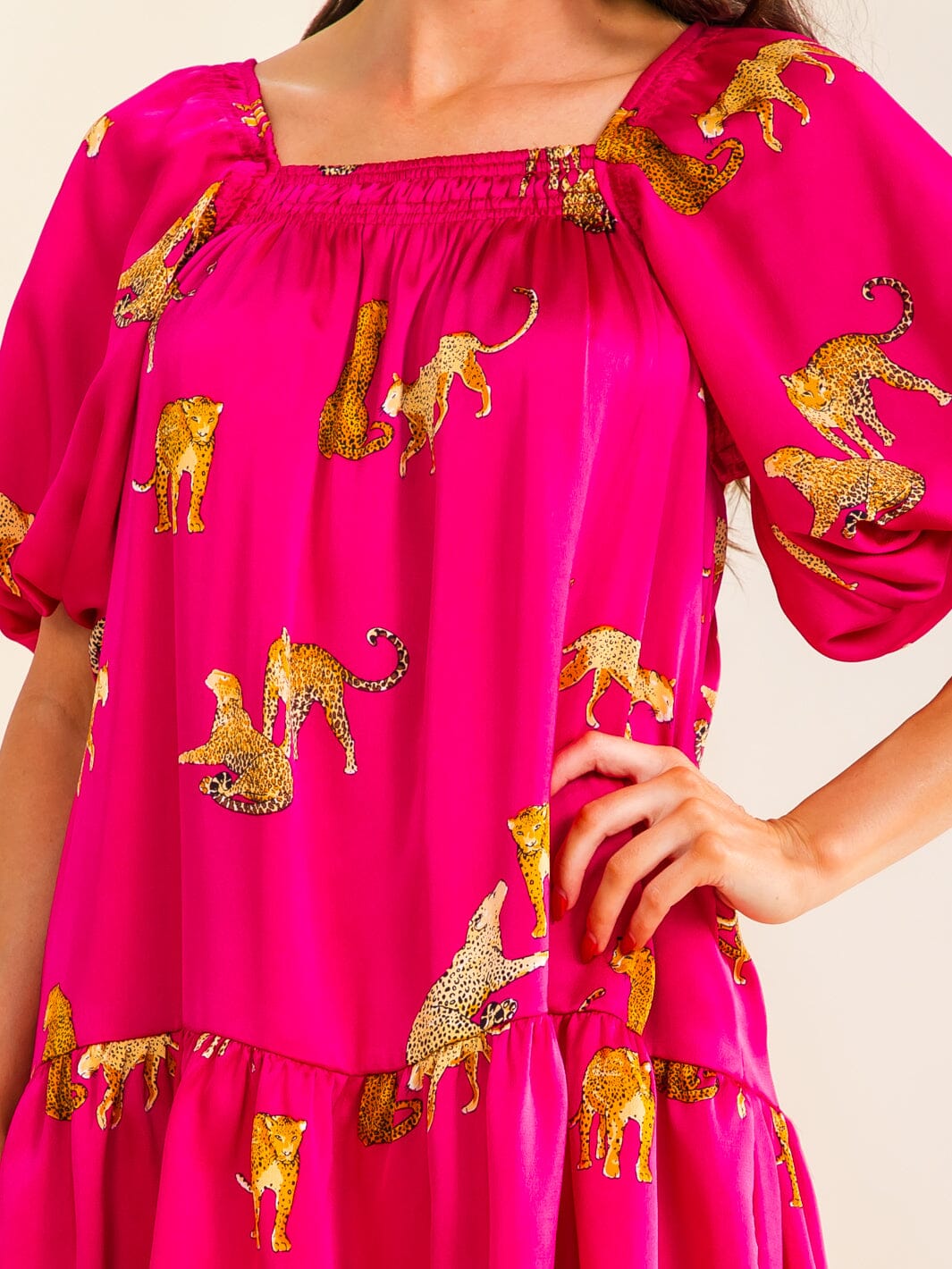 ENTRO WOMEN'S SHORT PUFF SLEEVE FRONT POCKETS ANIMAL PRINT MINI DRESS
