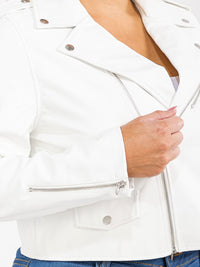 PLUS SIZE LONG SLEEVE ZIPPER CLOSURE PLEATHER JACKET