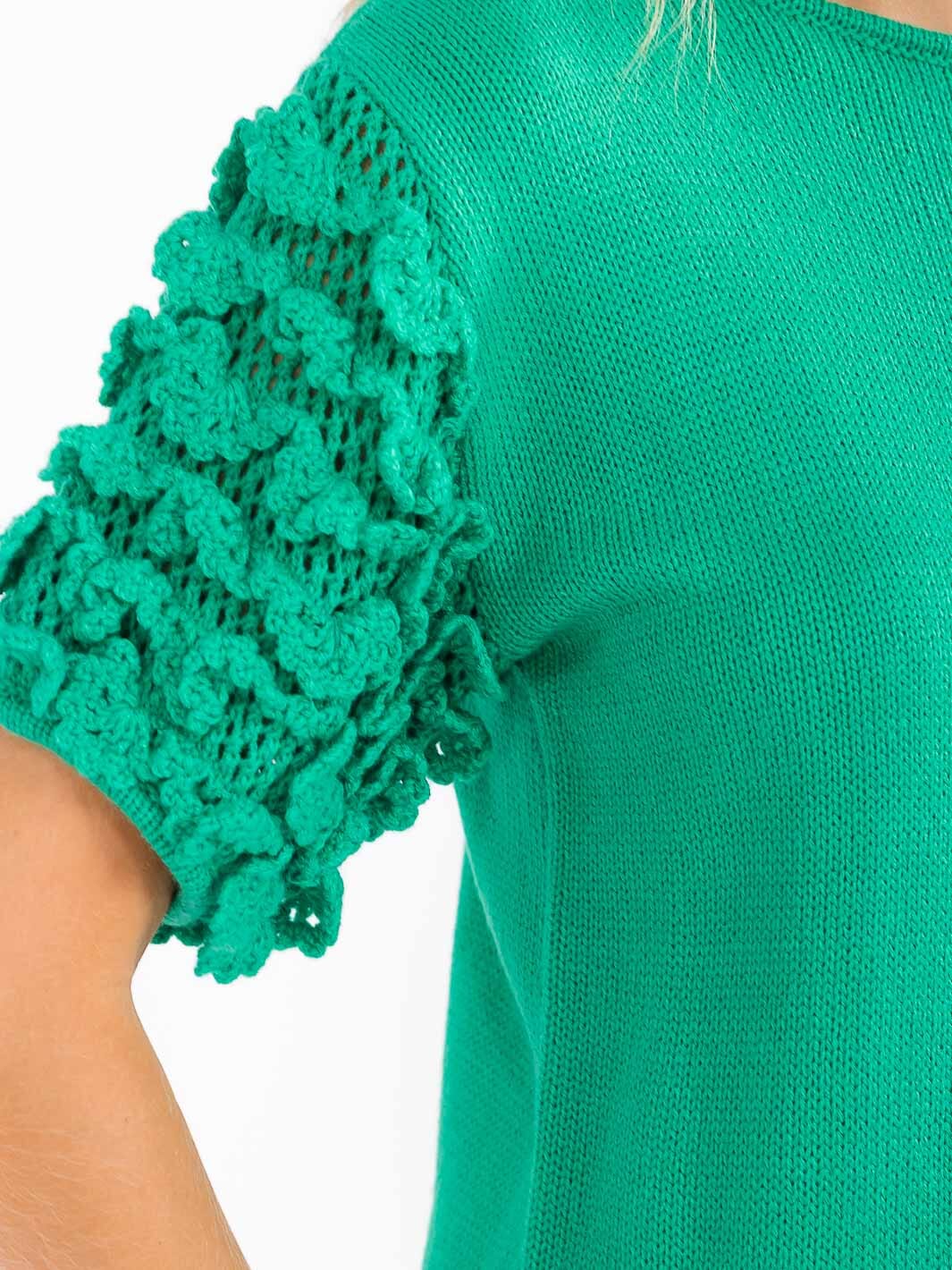 WOMEN'S SHORT RUFFLE SLEEVE KNIT BLOUSE