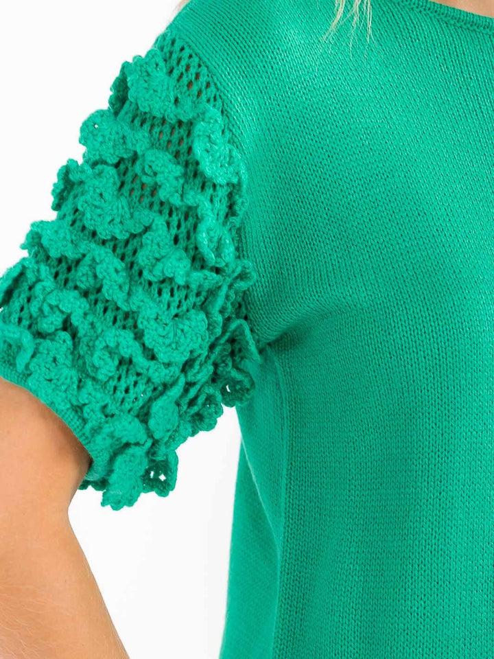 WOMEN'S SHORT RUFFLE SLEEVE KNIT BLOUSE