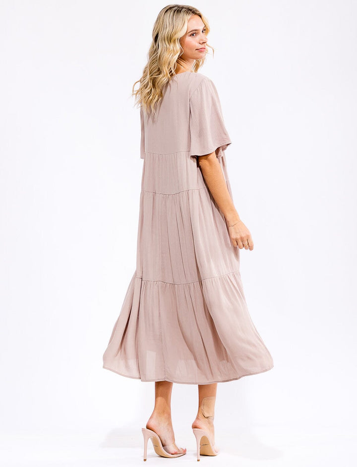 WOMEN'S SHORT SLEEVE V-NECK BUTTON UP TIERED MAXI DRESS