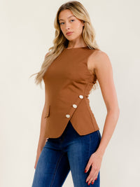 WOMEN'S SLEEVELESS BUTTONS DETAILED TOP