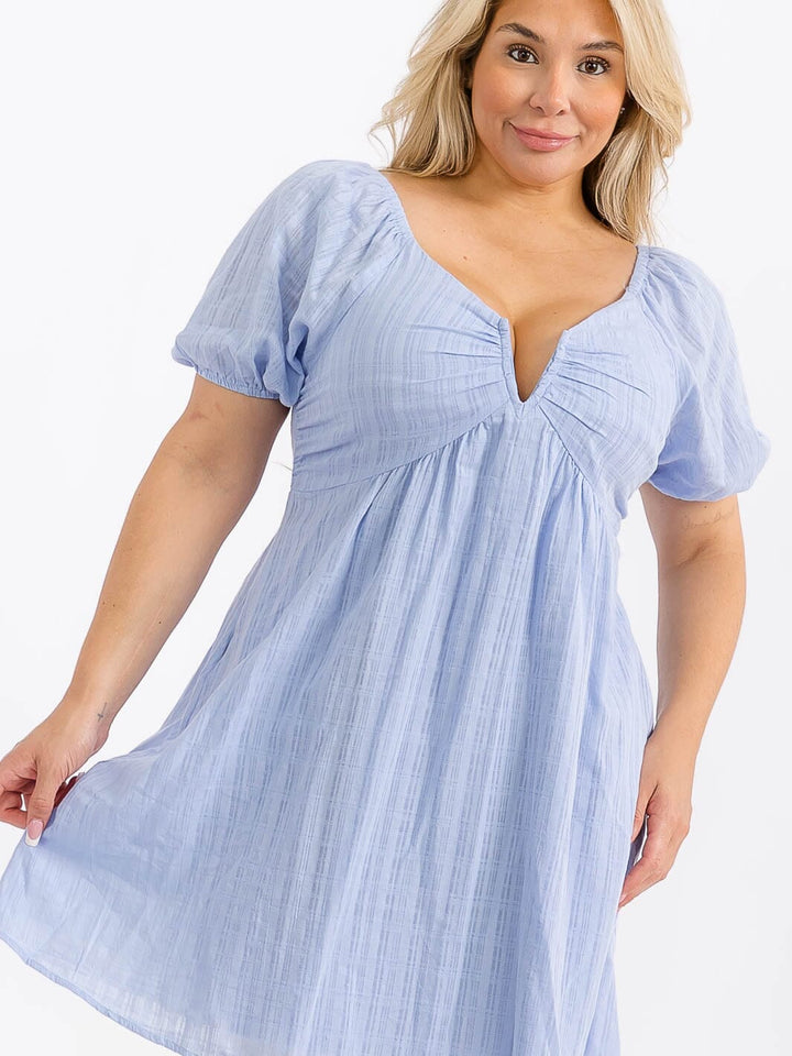 PLUS SIZE SHORT SLEEVE V-NECK SMOCK OPEN BACK MINI DRESS