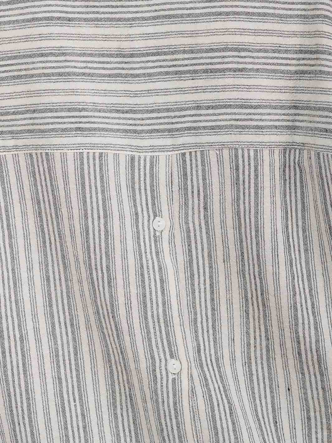 WOMEN'S SHORT SLEEVE V-NECK BACK DETAILED STRIPES BLOUSE