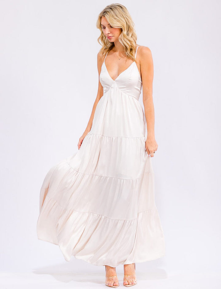 WOMEN'S SLEEVELESS V-NECK OPEN BACK TIERED MAXI DRESS