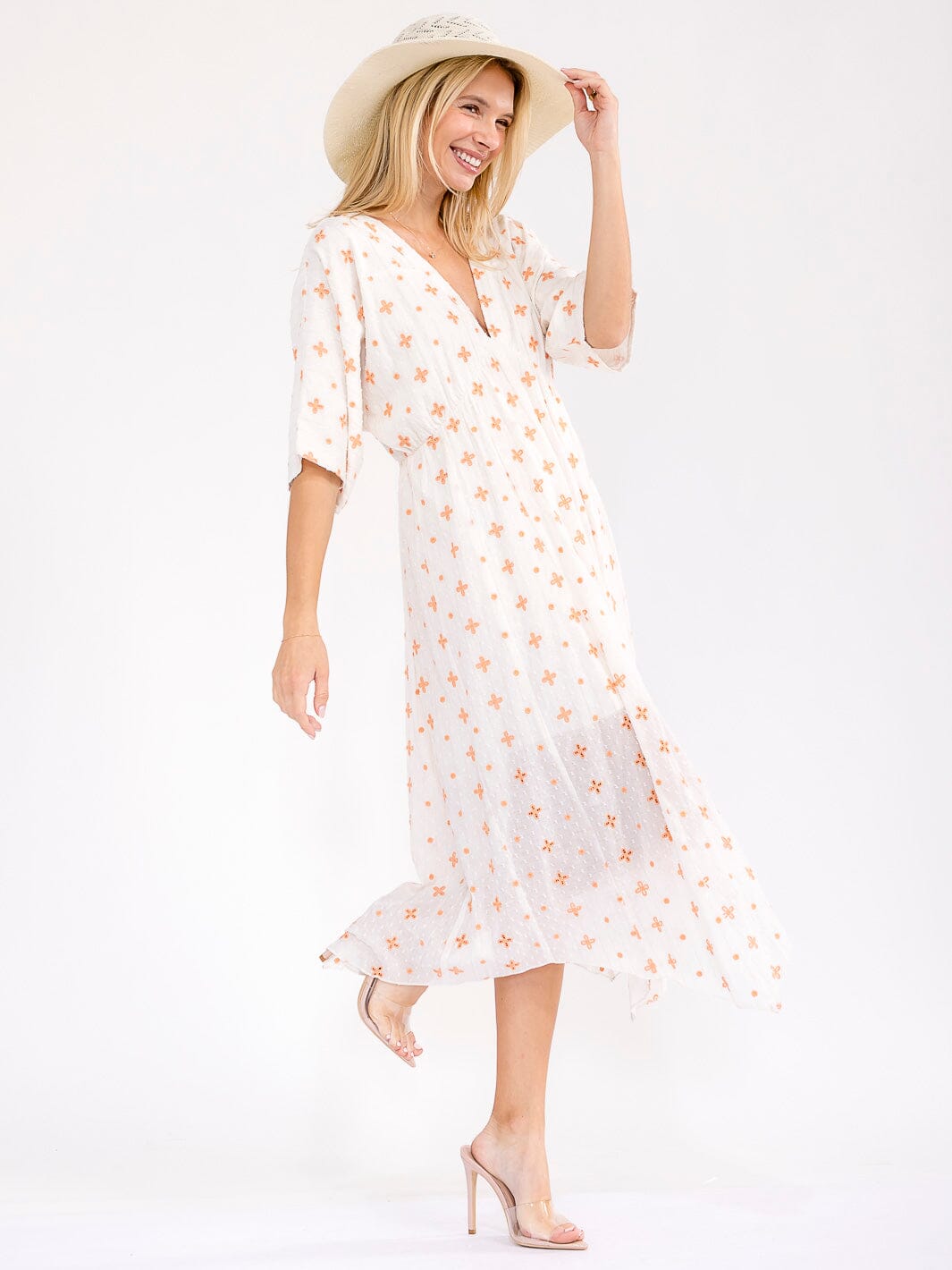 WOMEN'S SHORT SLEEVE V-NECK EYELET DETAILED MIDI DRESS