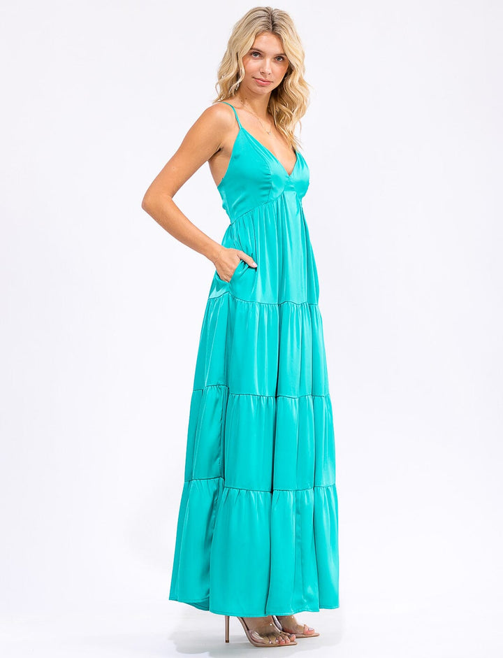 WOMEN'S SLEEVELESS V-NECK OPEN BACK TIERED MAXI DRESS