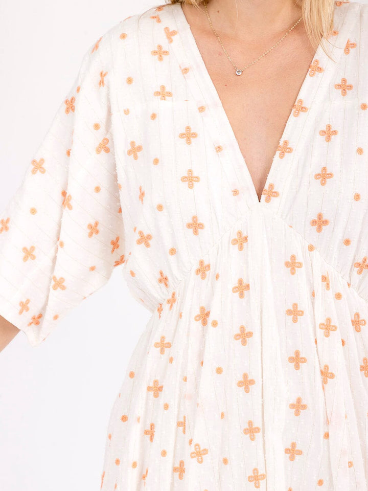 WOMEN'S SHORT SLEEVE V-NECK EYELET DETAILED MIDI DRESS
