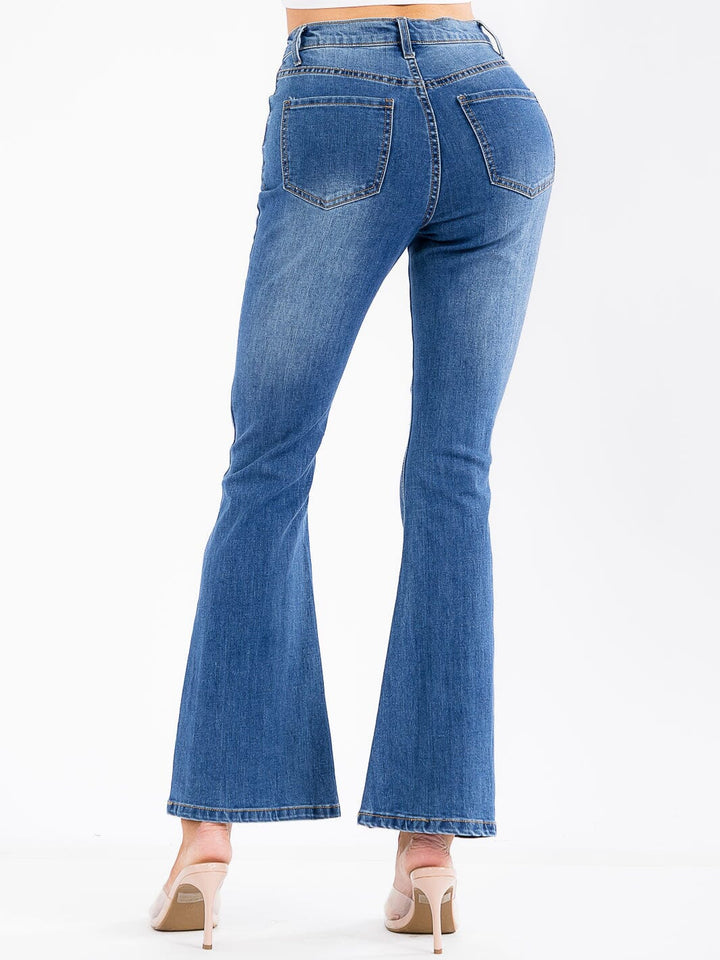 WOMEN'S BUTTON CLOSURE DISTRESS WASHED BELL LEG DENIM PANTS