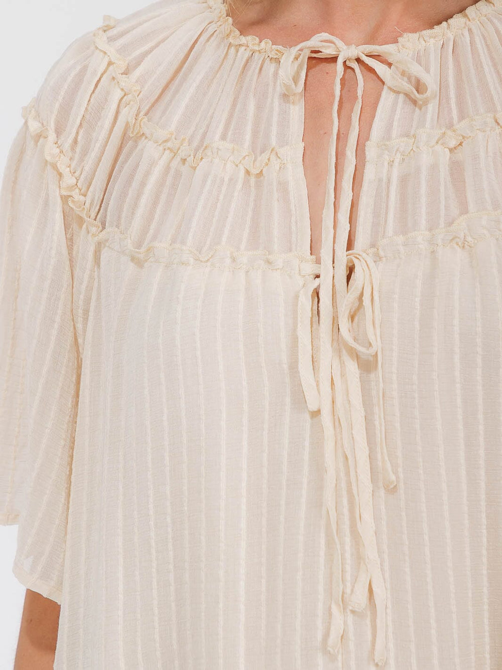 WOMEN'S SHORT SLEEVE V-NECK LOOSE FIT BLOUSE