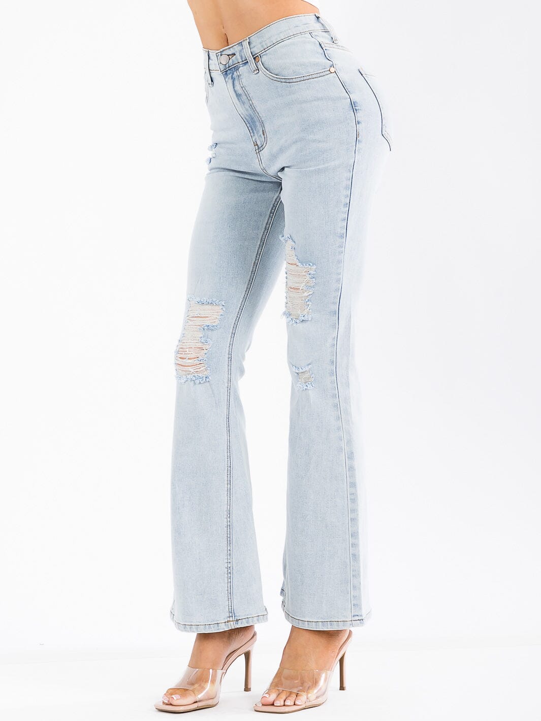 WOMEN'S BUTTON CLOSURE DISTRESS WASHED BELL LEG DENIM PANTS