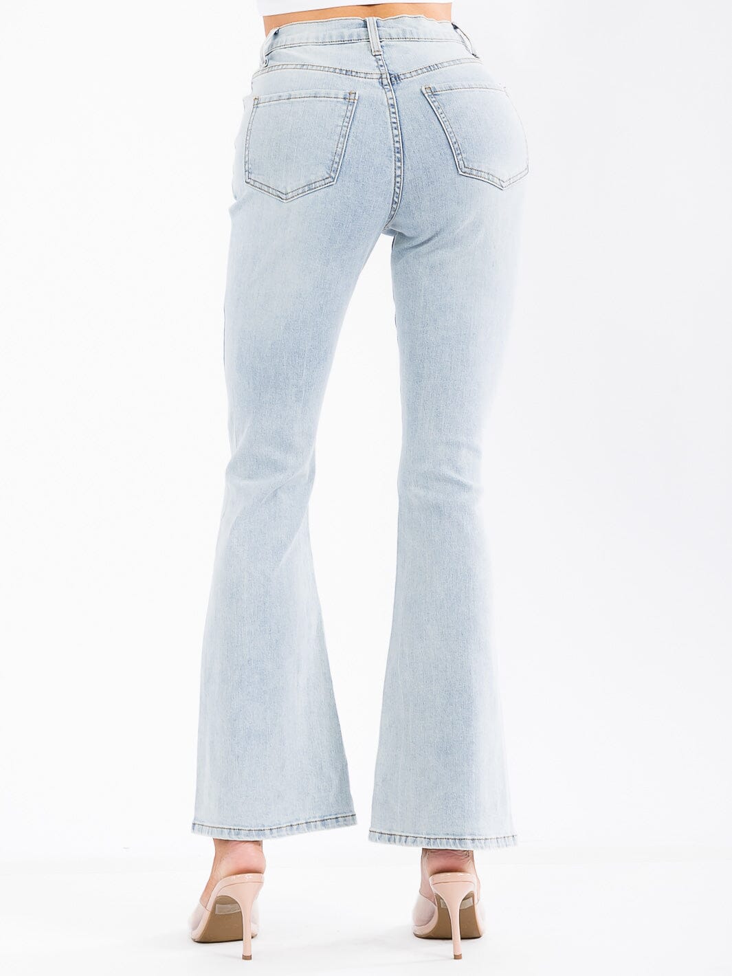 WOMEN'S BUTTON CLOSURE DISTRESS WASHED BELL LEG DENIM PANTS