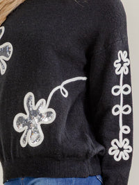 WOMEN'S LONG SLEEVE SEQUINS DETAILED PULLOVER SWEATER