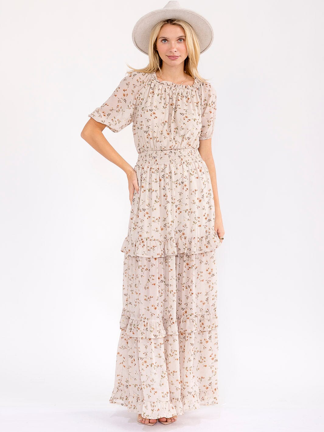 WOMEN'S SHORT SLEEVE SMOCK WAIST FLORAL TIERED MAXI DRESS