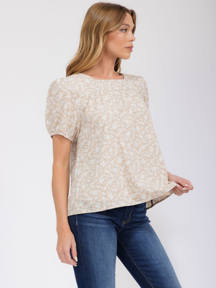 WOMEN'S SHORT SLEEVE FLOWER DETAILED BLOUSE