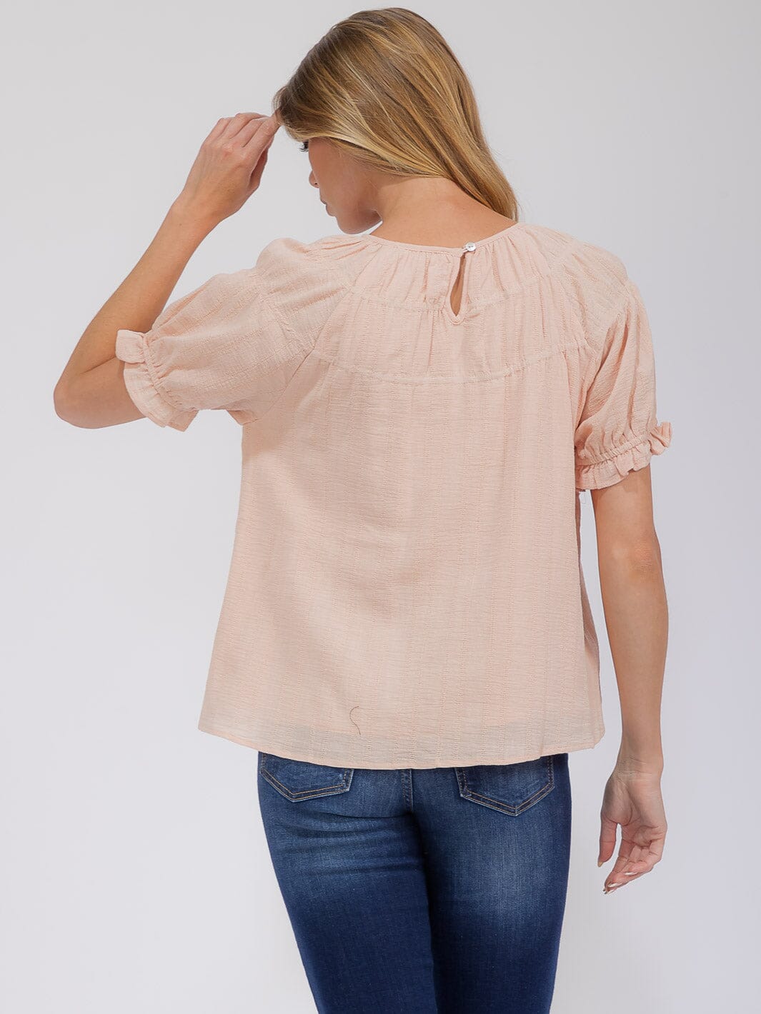 WOMEN'S SHORT SLEEVE DETAILED BLOUSE