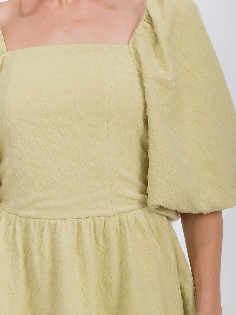 WOMEN'S SHORT PUFF SLEEVE SQUARE NECK SMOCK DETAILED TIERED MINI DRESS